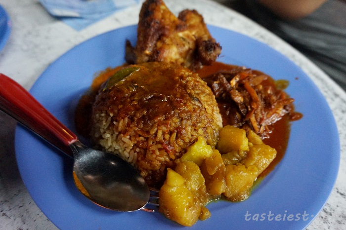 Batu Lanchang Nasi Tomato
