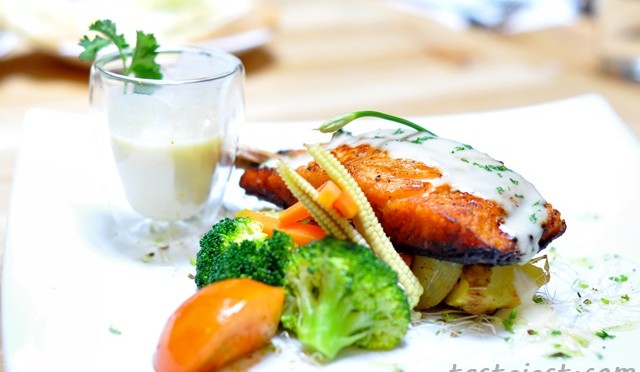 Mess Hall Western and Asian Cuisine Restaurant at King Street Penang