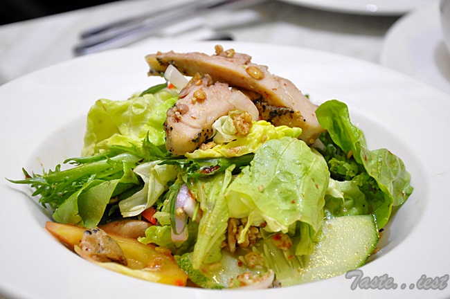 Salad with Oriental Chicken