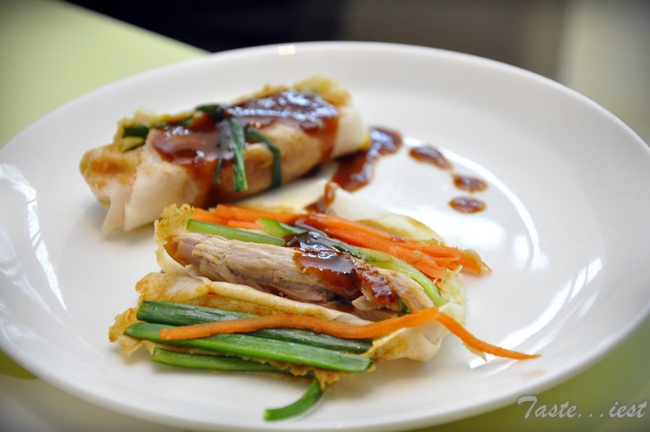 Roasted duck rolled with spring roll skin and mix vegetables