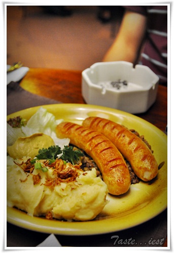  A Pair of Pork Sausage with German Style Braised 