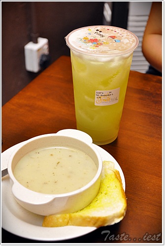 Mushroom Soup with Drink