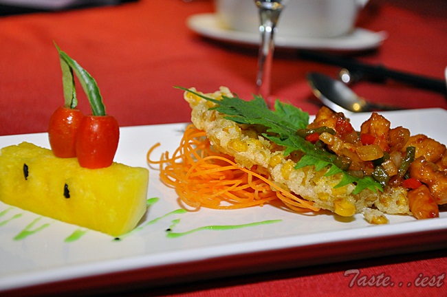 Wok Fried Diced Salmon with Brown Bean Suace with Crispy Corn Cake