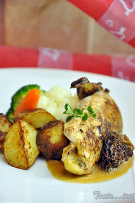 Grilled Chicken Supreme rolled with Asparagus and Cheese