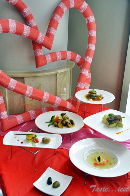 Eastin Hotel Valentine Package